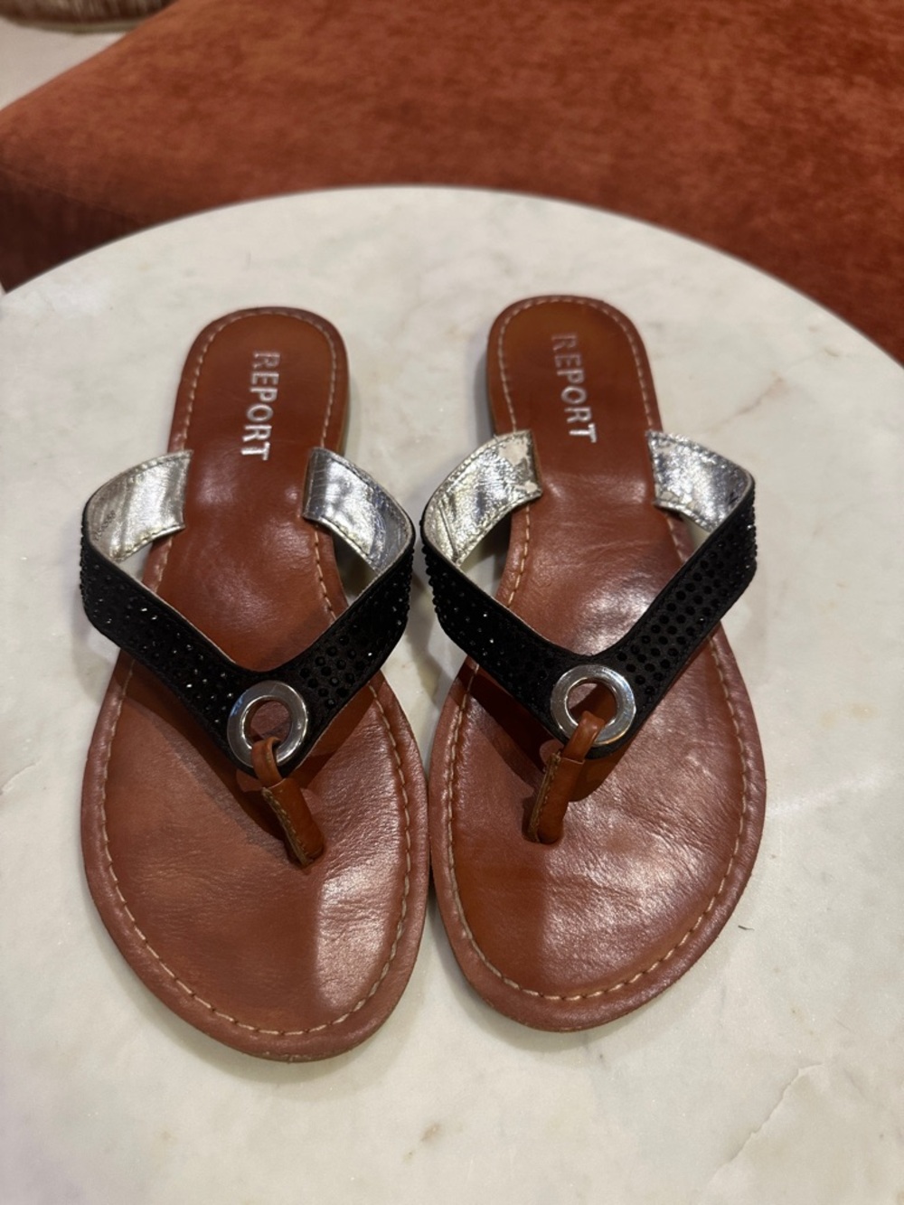 Report Women's Black & Silver Leather Thong Sandals